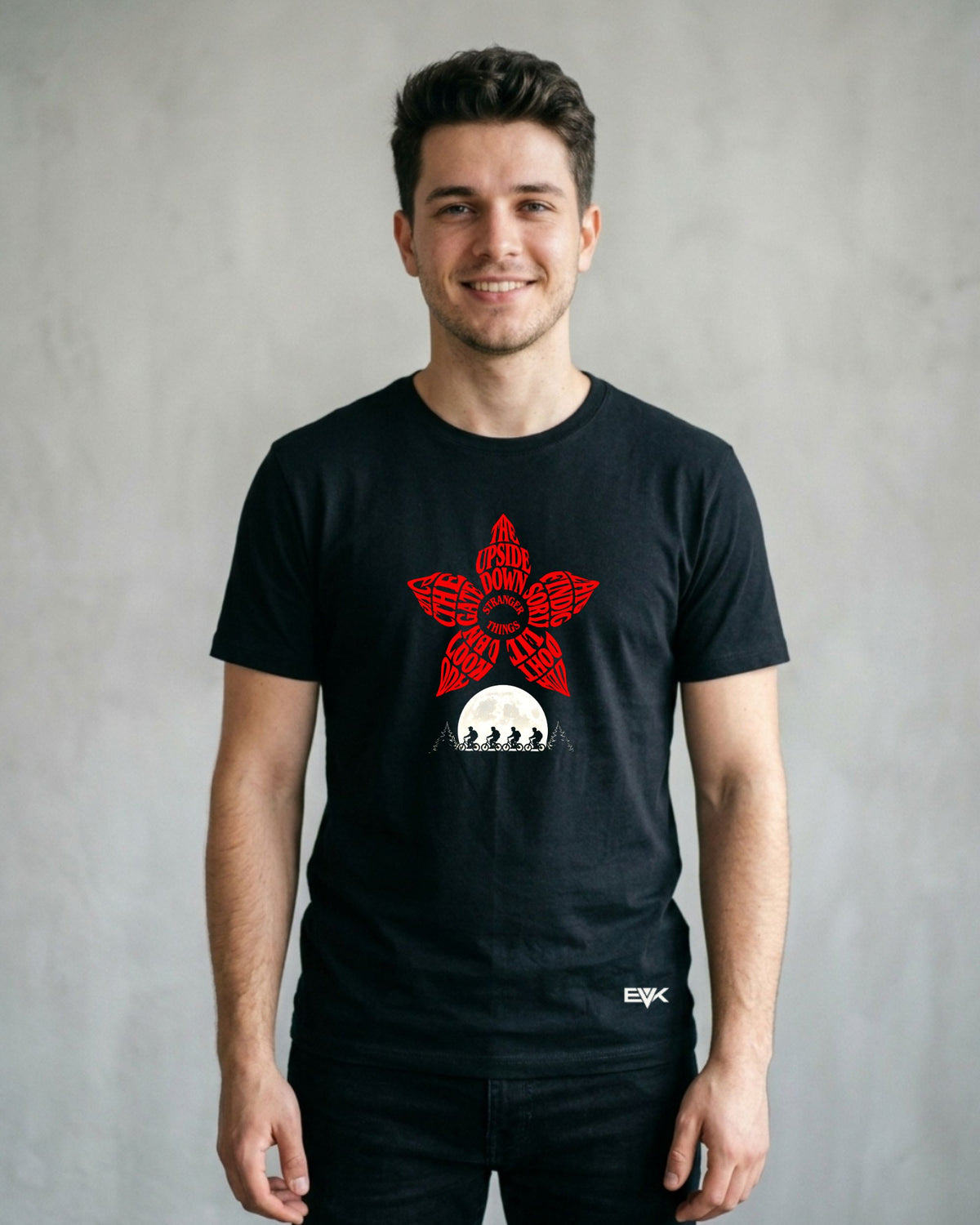 Camiseta Stranger Things – Demogorgon Typography