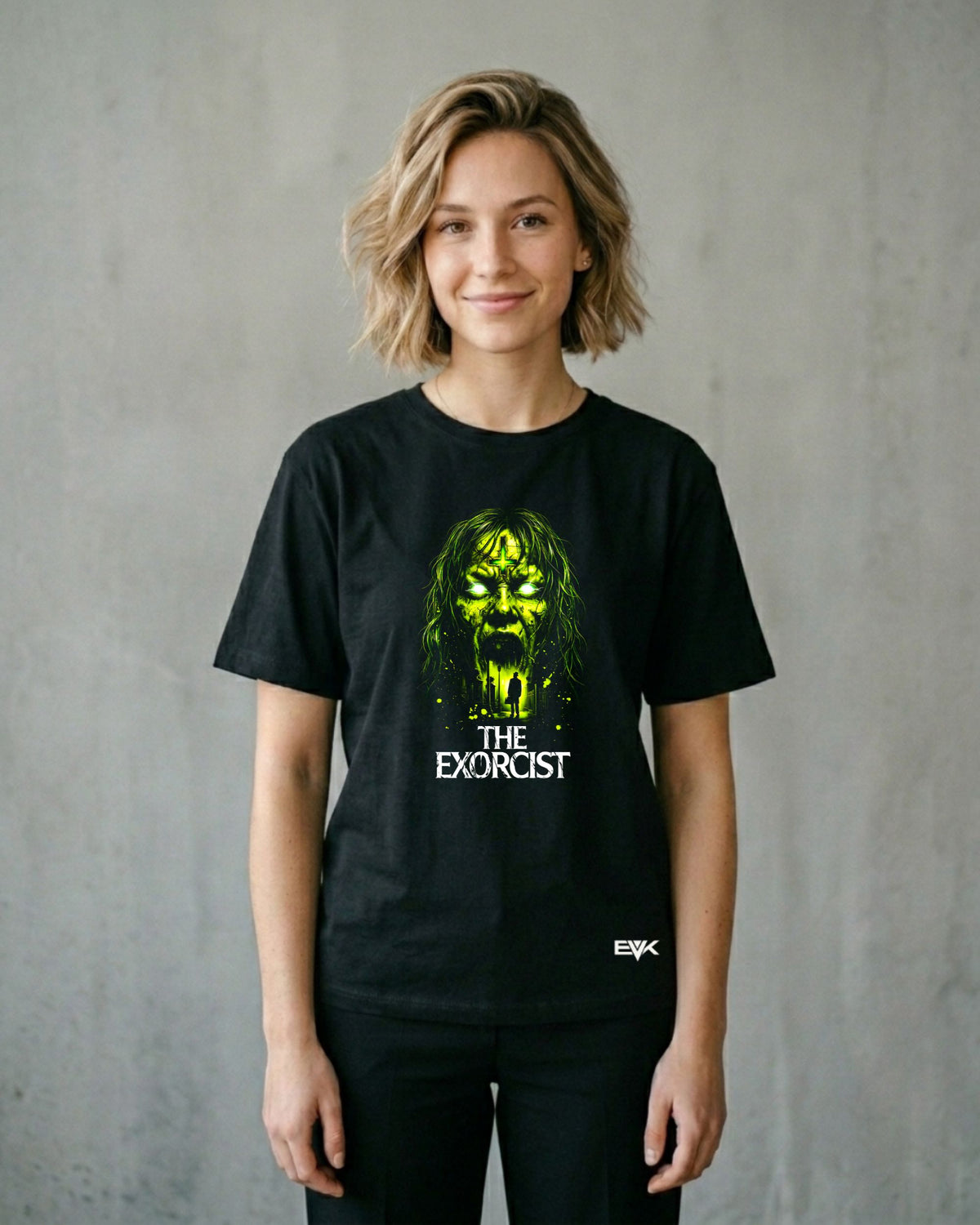 Camiseta O Exorcista – Inverted Cross
