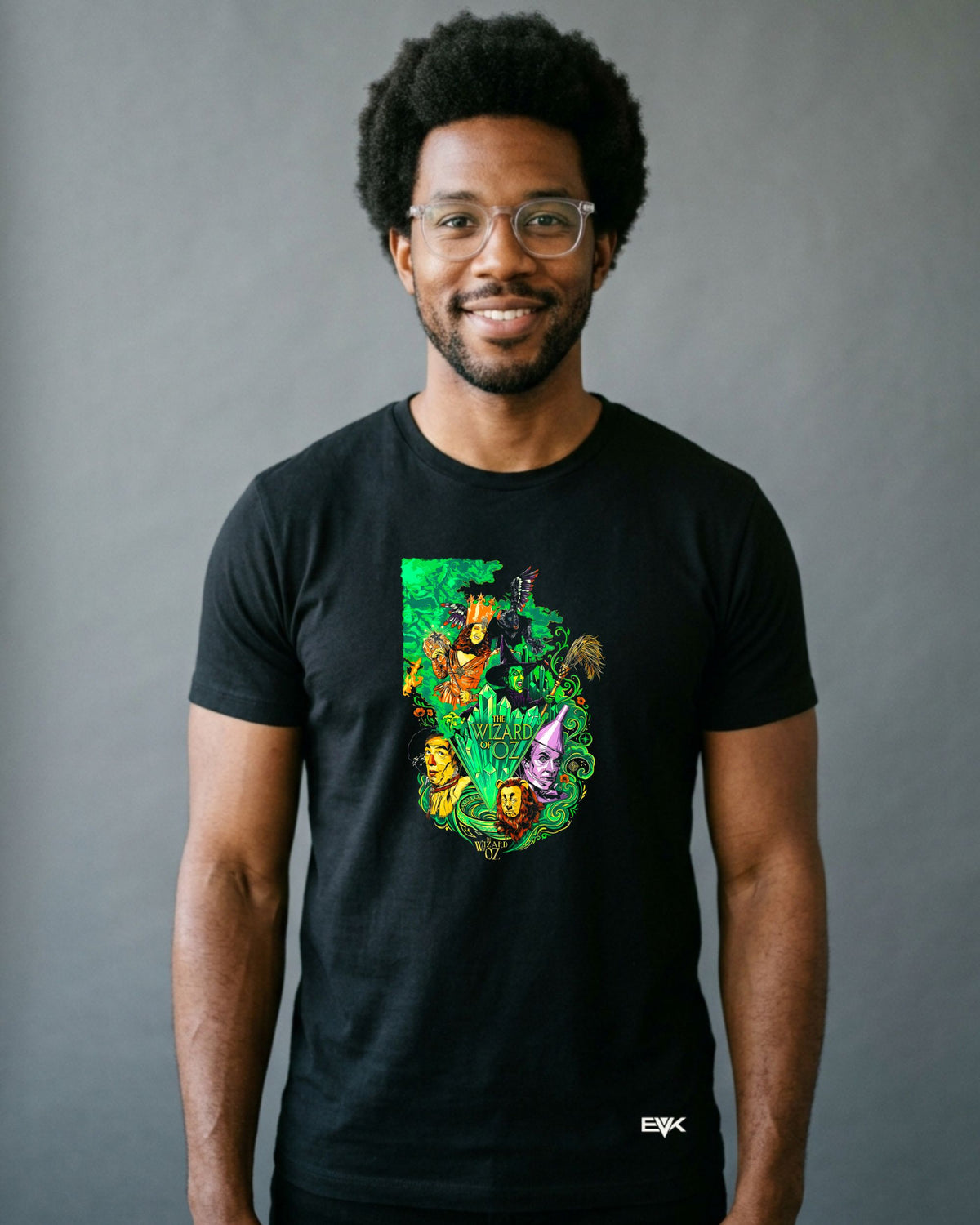 Camiseta O Mágico de Oz – Psychedelic Emerald Collage