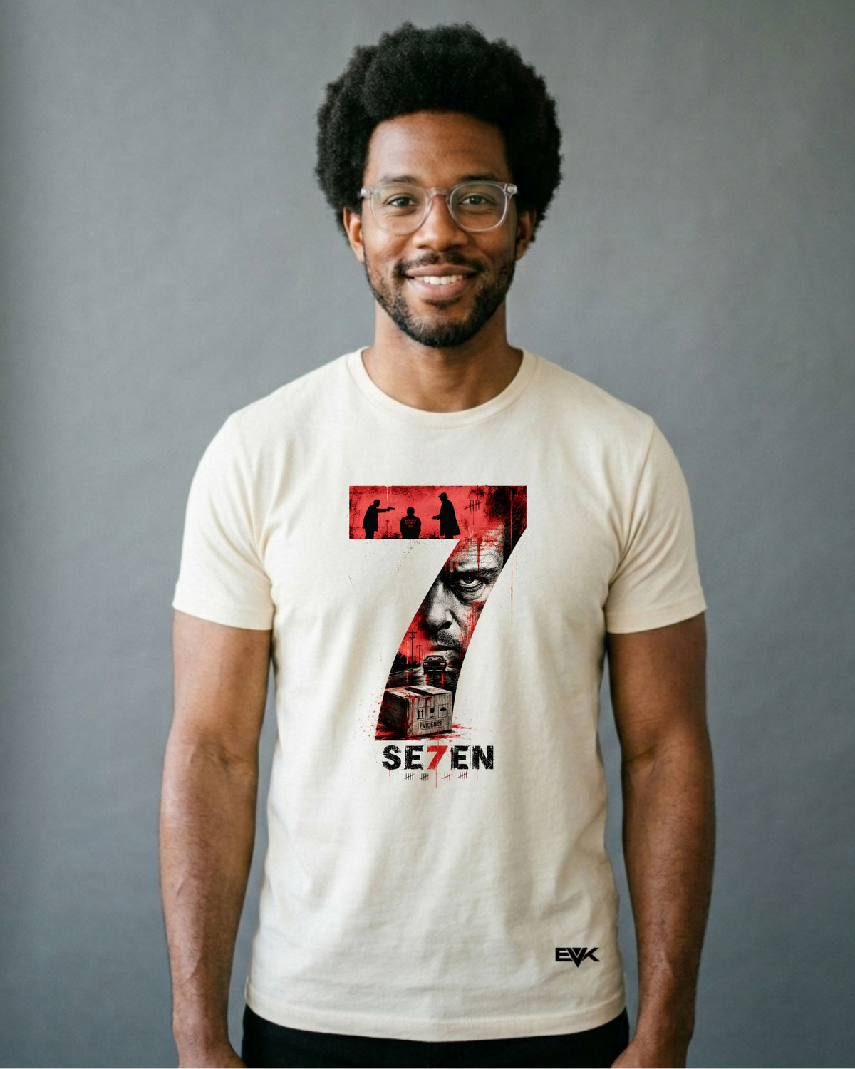Camiseta Off-White Se7en – John Doe Number 7 Collage Graphic