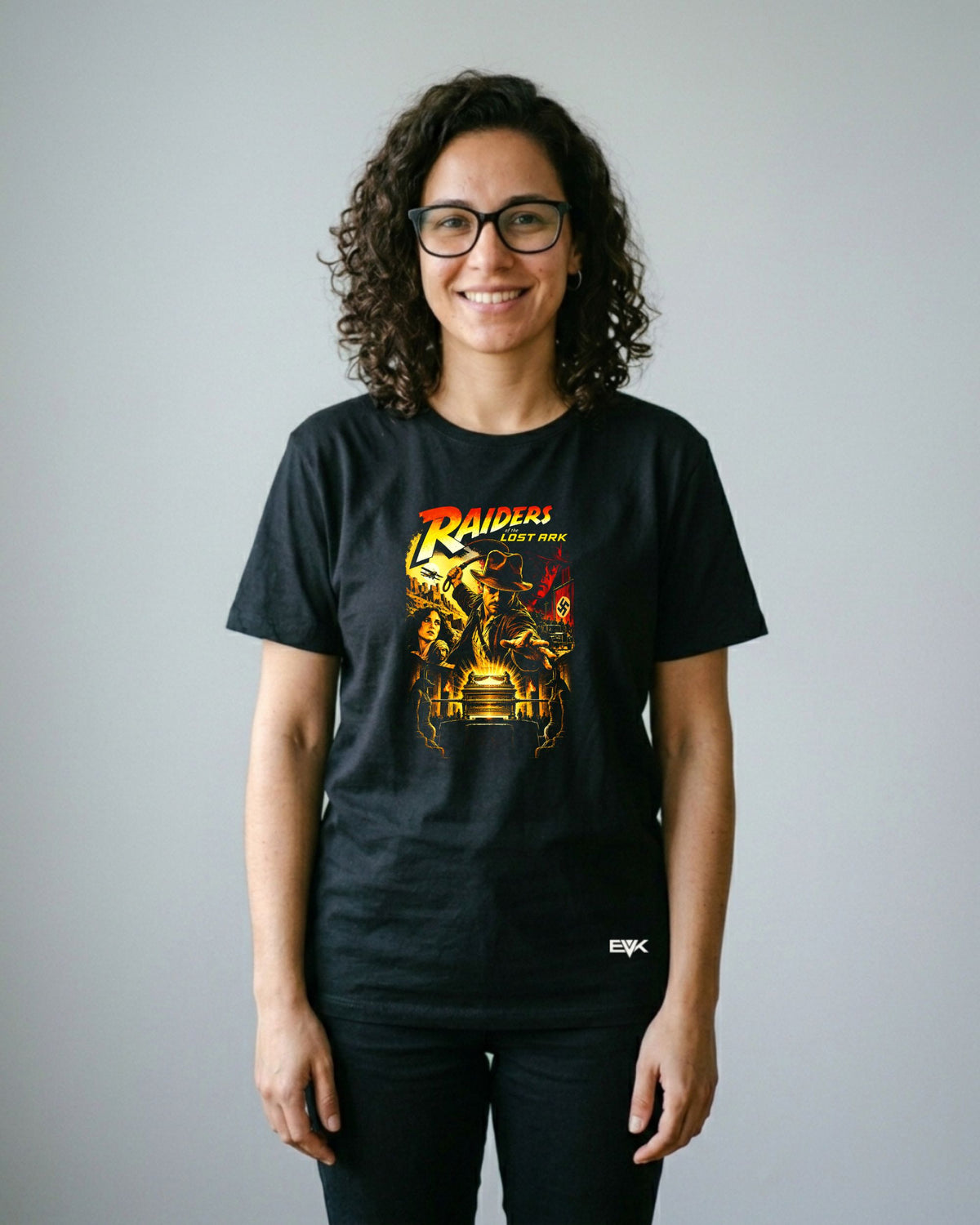 Camiseta Os Caçadores da Arca Perdida – Raiders Vintage Poster Graphic