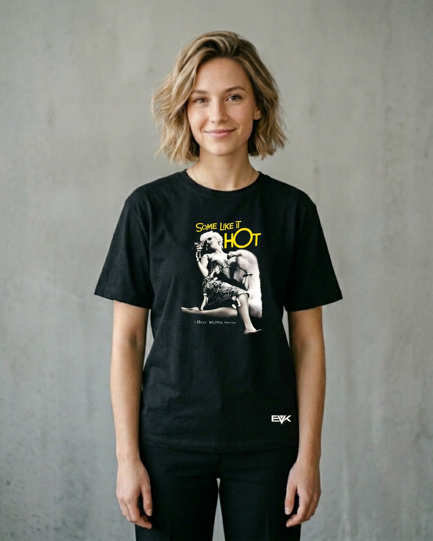 Camiseta Quanto Mais Quente Melhor – Dressed to Thrill