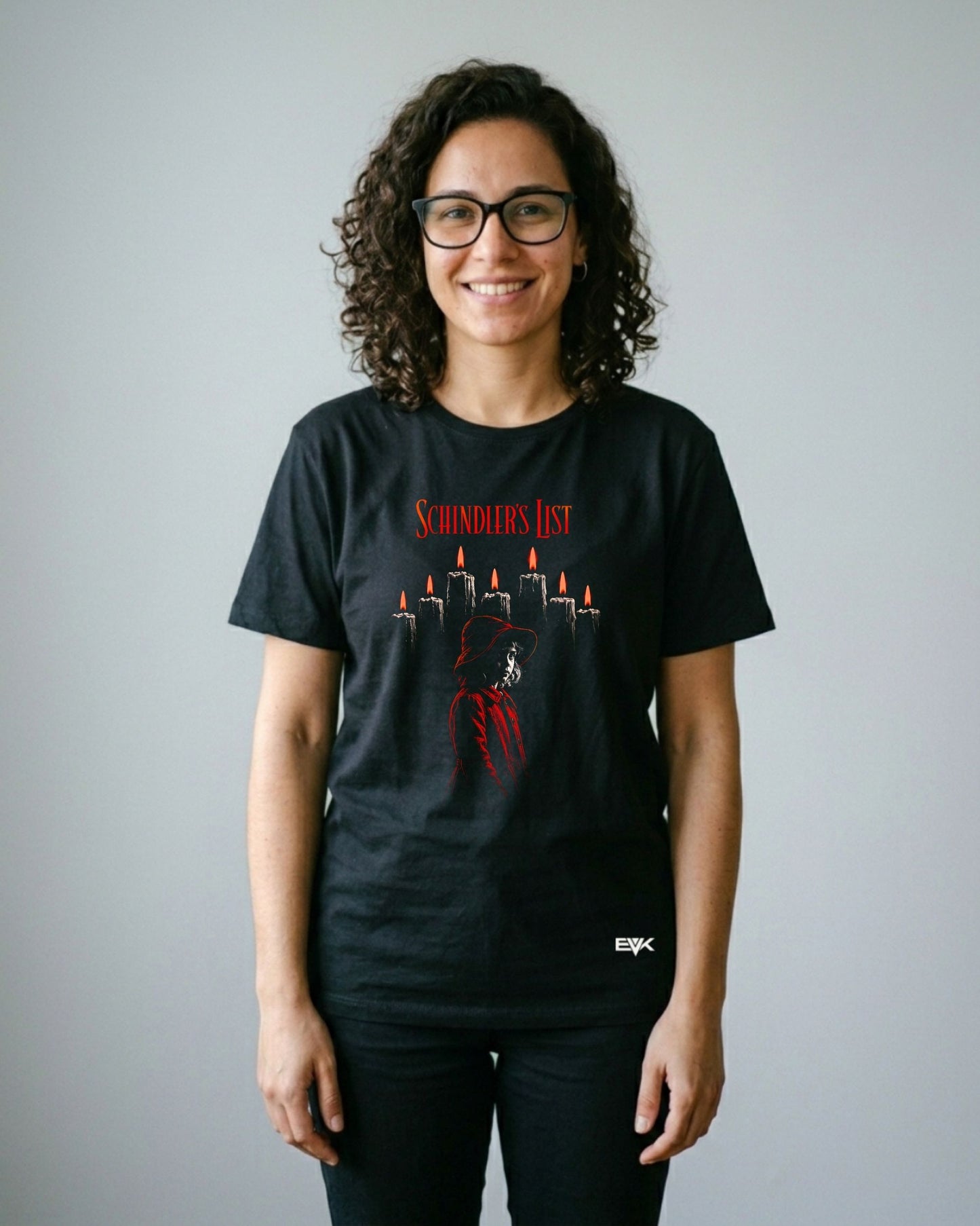 Camiseta A Lista de Schindler – Light in the Dark