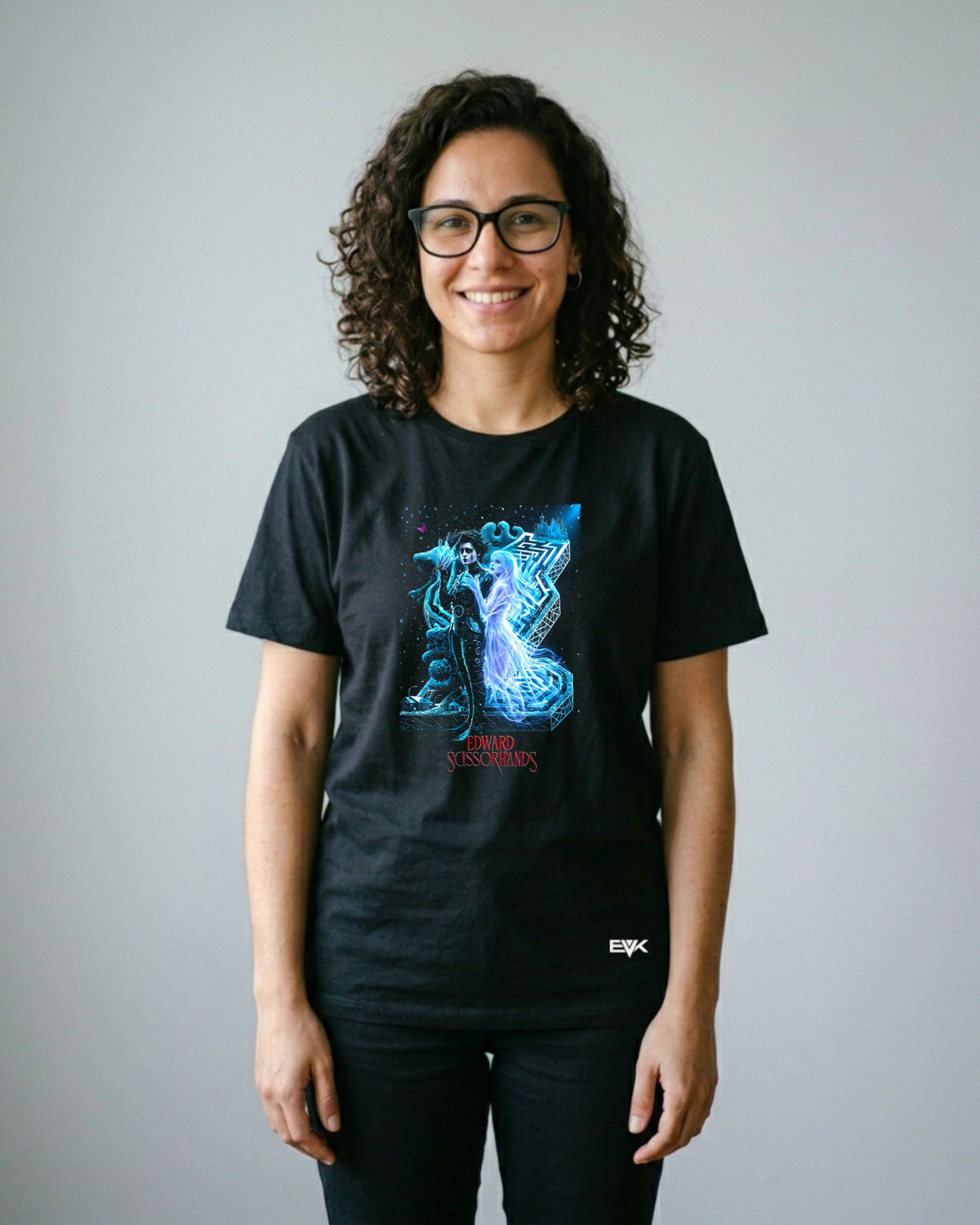 Camiseta Edward Mãos de Tesoura – Frozen Romance