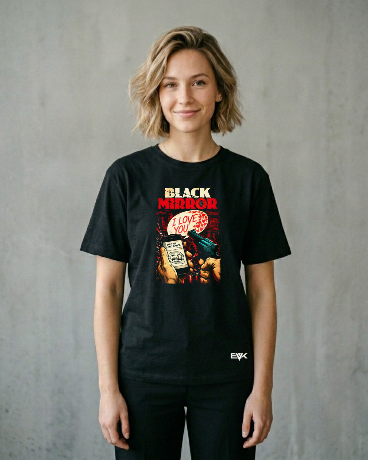 Camiseta Black Mirror – Shut Up and Dance